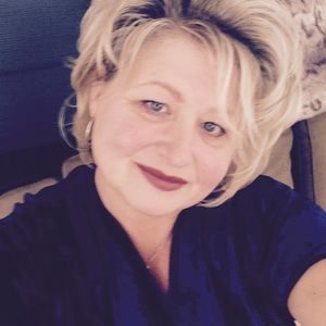 Meet your Posher, Cynthia